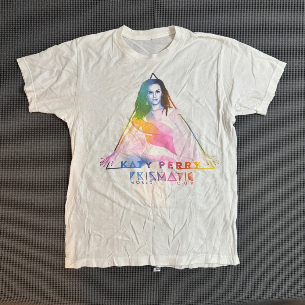 Katy Perry Prismatic World Tour Concert Graphic T-Shirt White Small 2014 2015